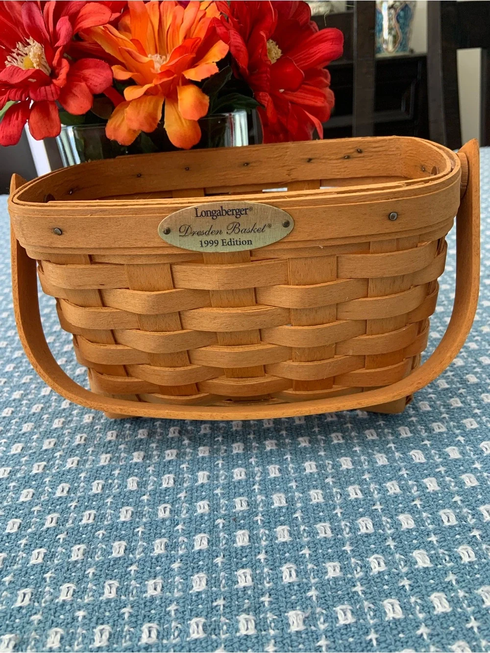 Longaberger 1999 Edition Dresden Basket